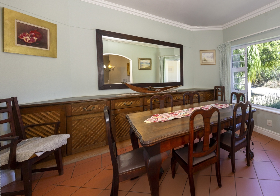 5 Bedroom Property for Sale in Kleinemonde Eastern Cape